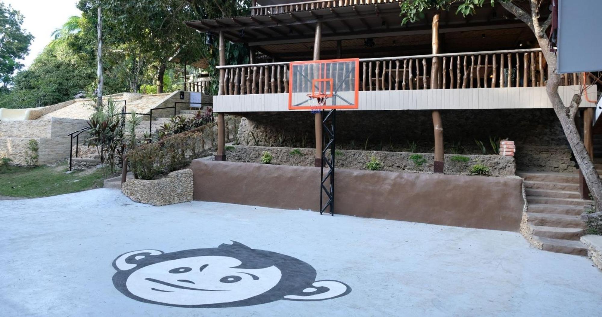 Mad Monkey Siquijor Vandrehjem Eksteriør billede